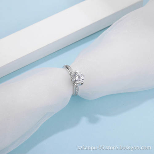 925 Trendy Pure Silver Ring Jewelry With  Created Diamond Ring With Good Quality For Women